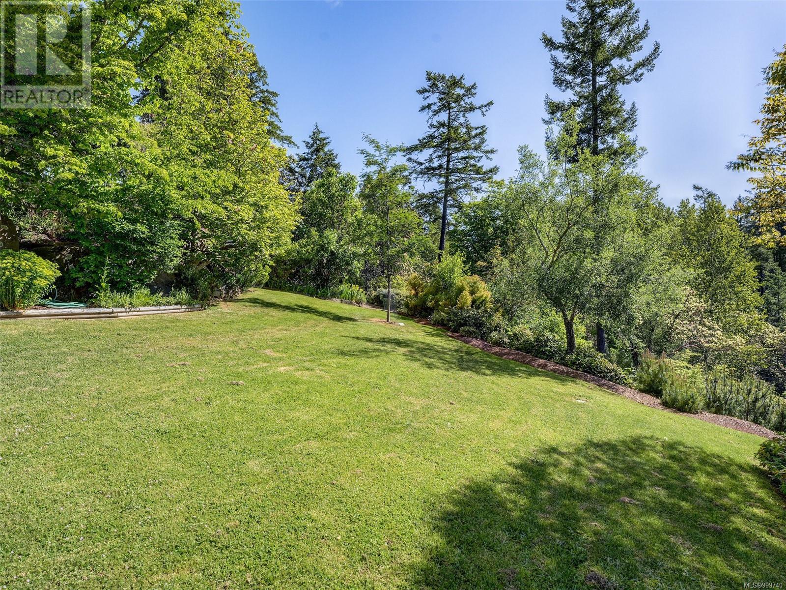 1345 Readings Dr, North Saanich