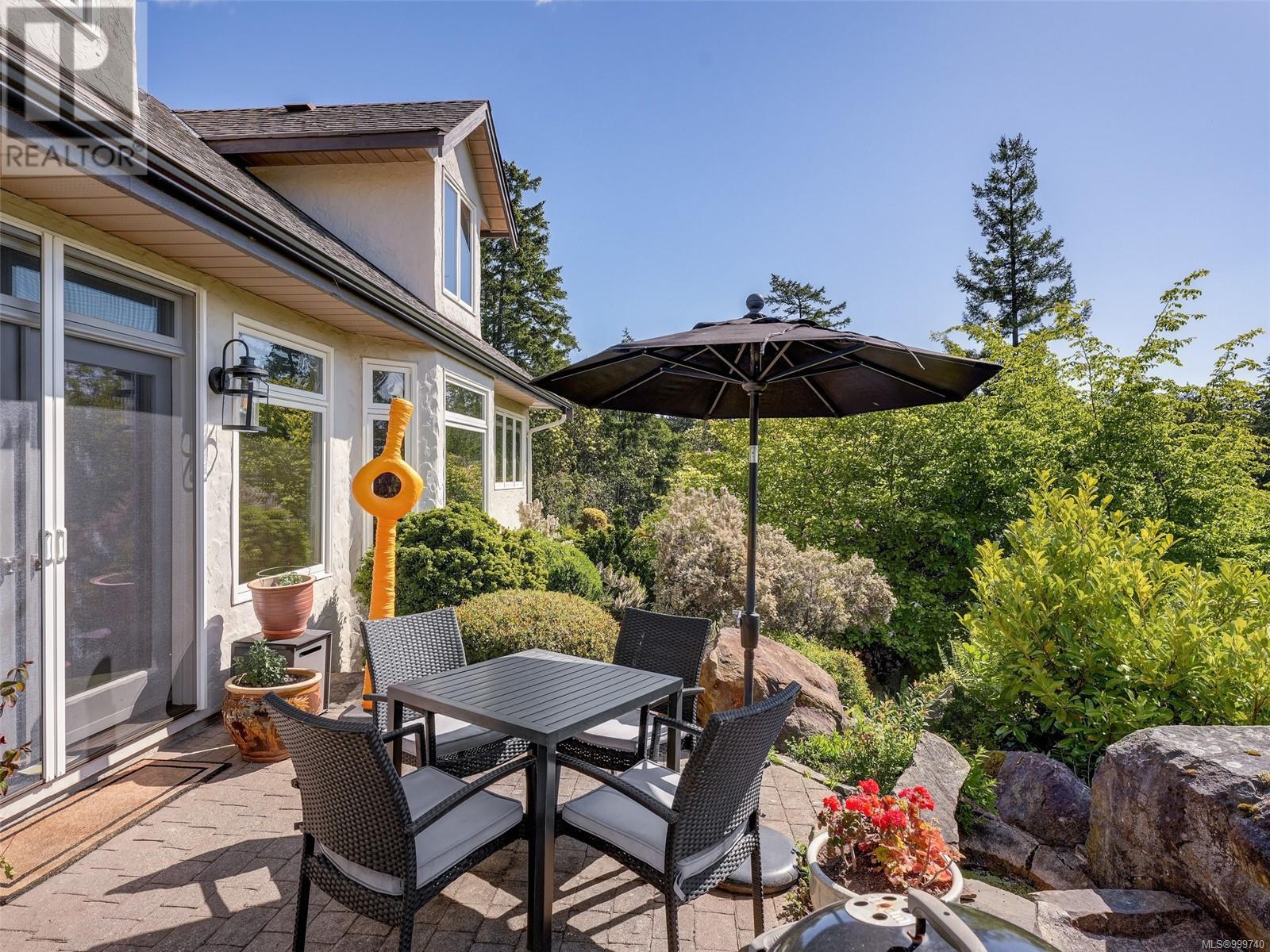 1345 Readings Dr, North Saanich
