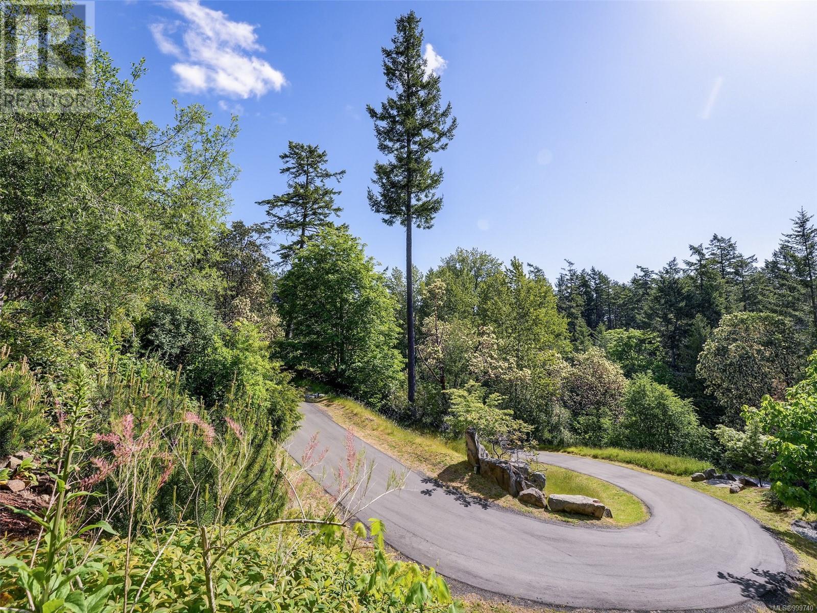 1345 Readings Dr, North Saanich