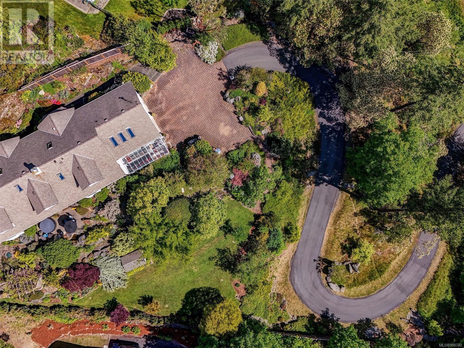 1345 Readings Dr, North Saanich