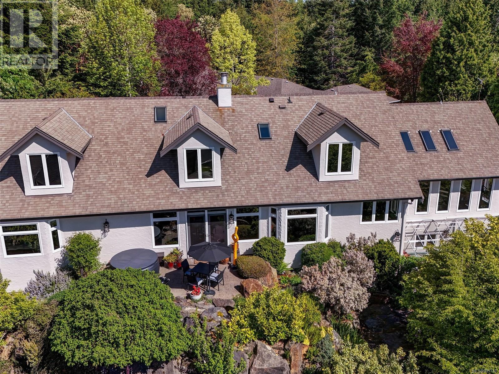 1345 Readings Dr, North Saanich