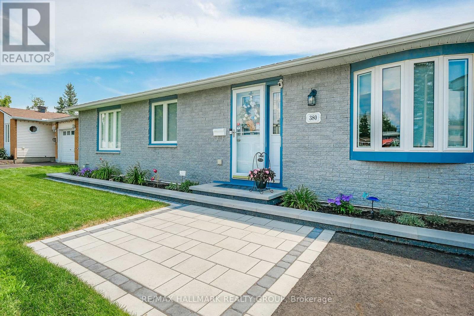 Upgraded walkway, lit steps, keyless entry