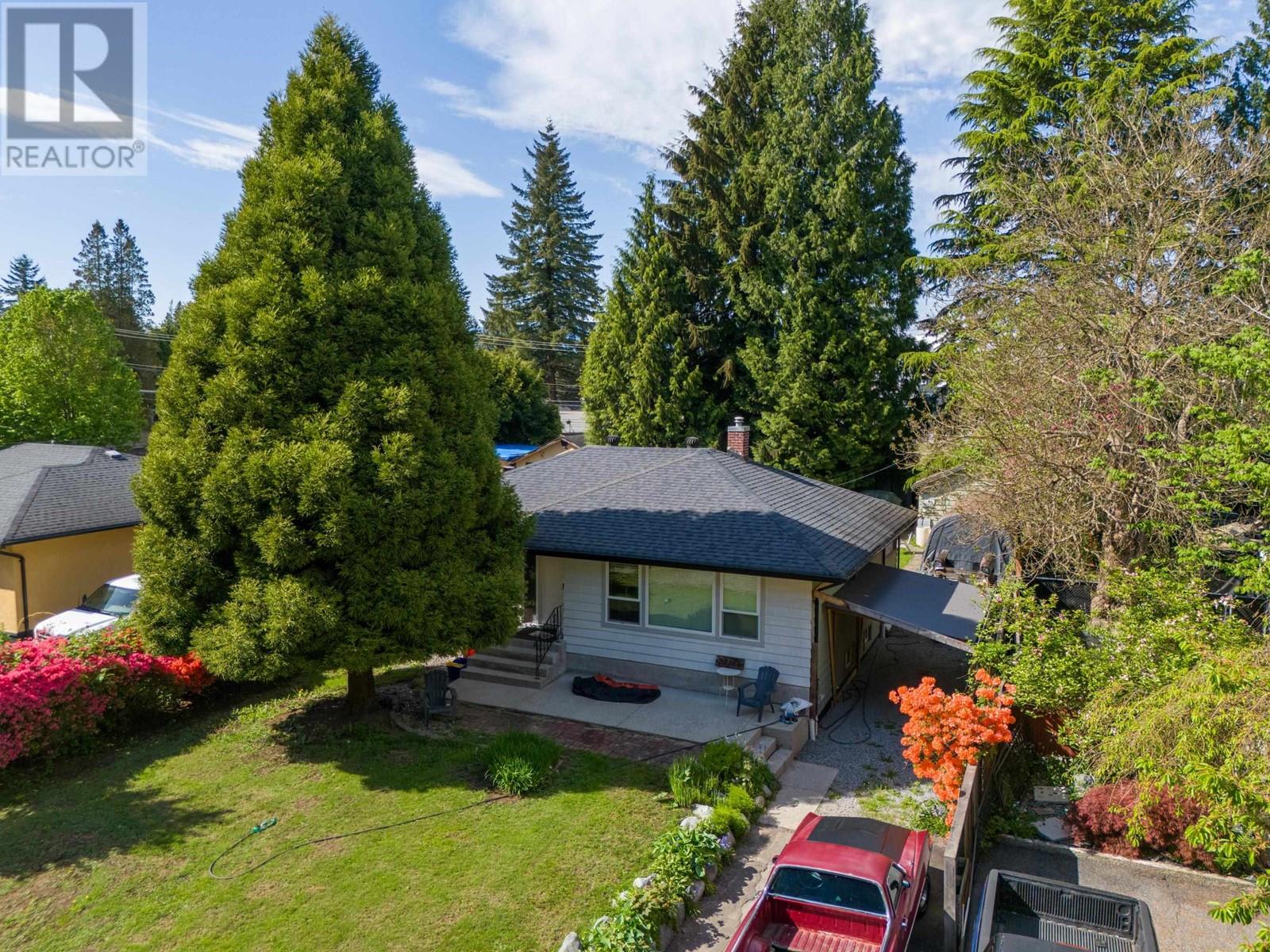 Photo 9 of 22155 Cliff Avenue, Maple Ridge BC