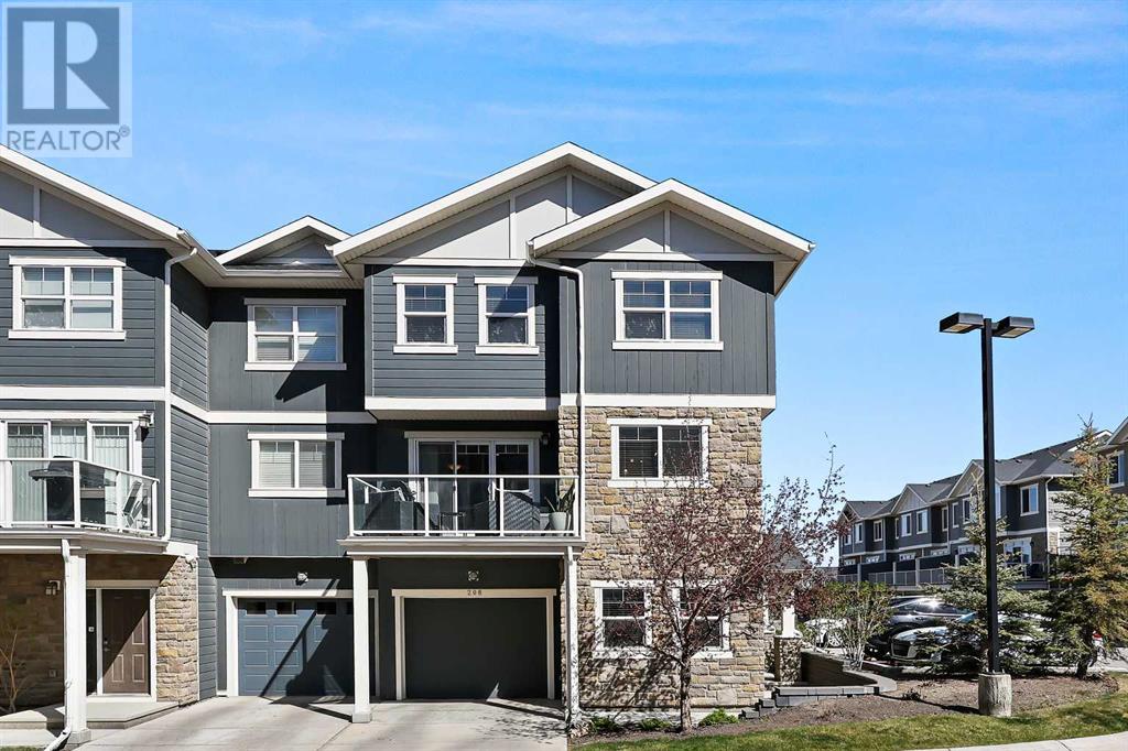 Single Family House for Sale in  Evanston Manor NW Evanston Calgary 