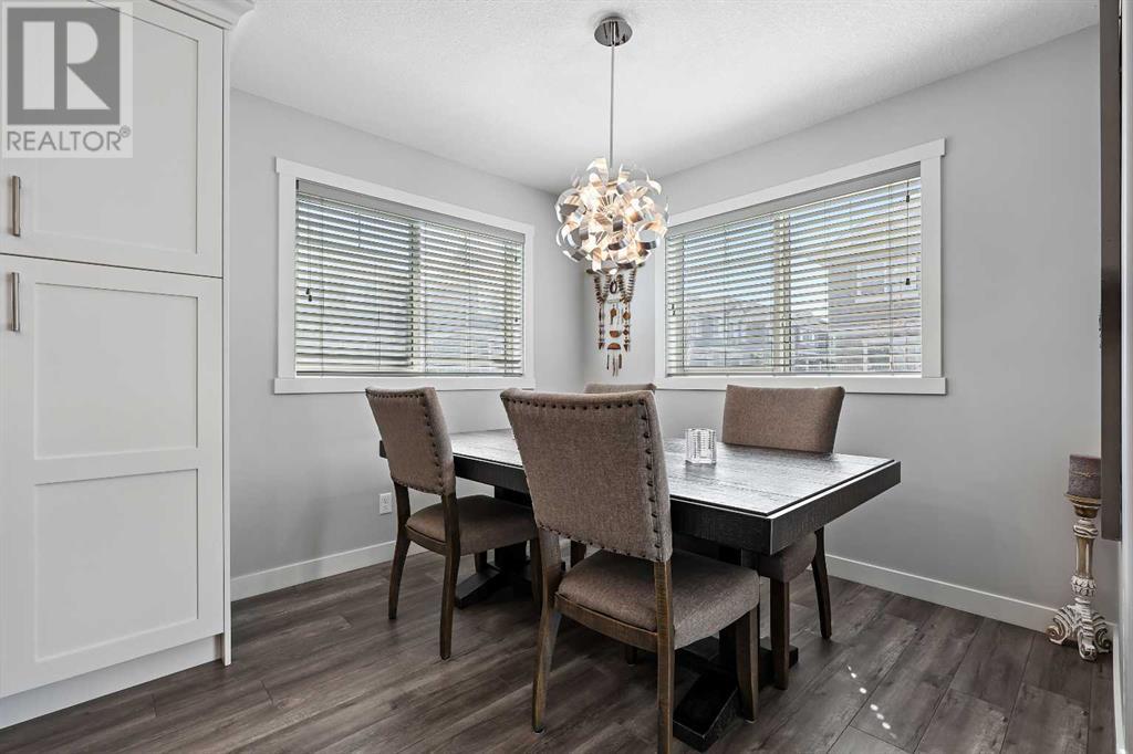 Single Family House for Sale in  Evanston Manor NW Evanston Calgary 