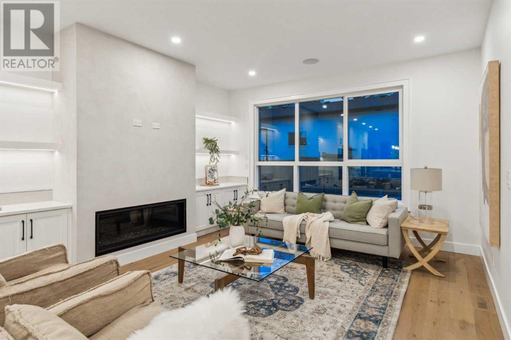 Single Family House for Sale in   Avenue NW Montgomery Calgary 