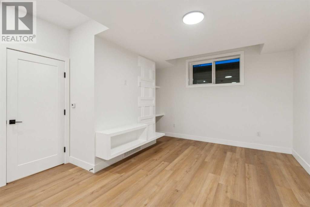 Single Family House for Sale in   Avenue NW Montgomery Calgary 