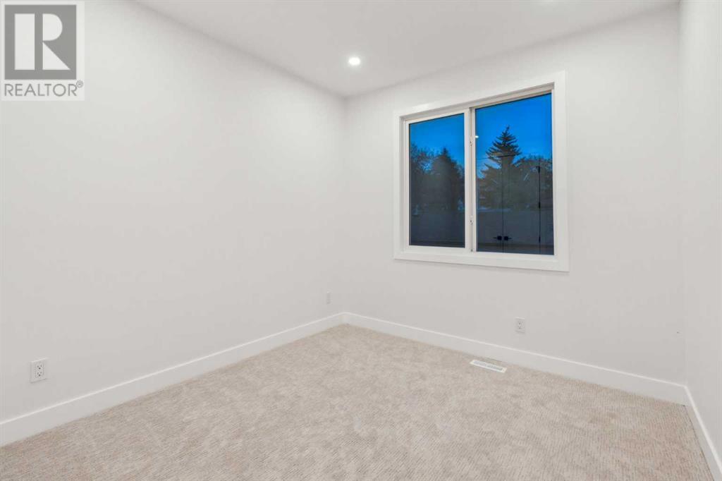 Single Family House for Sale in   Avenue NW Montgomery Calgary 