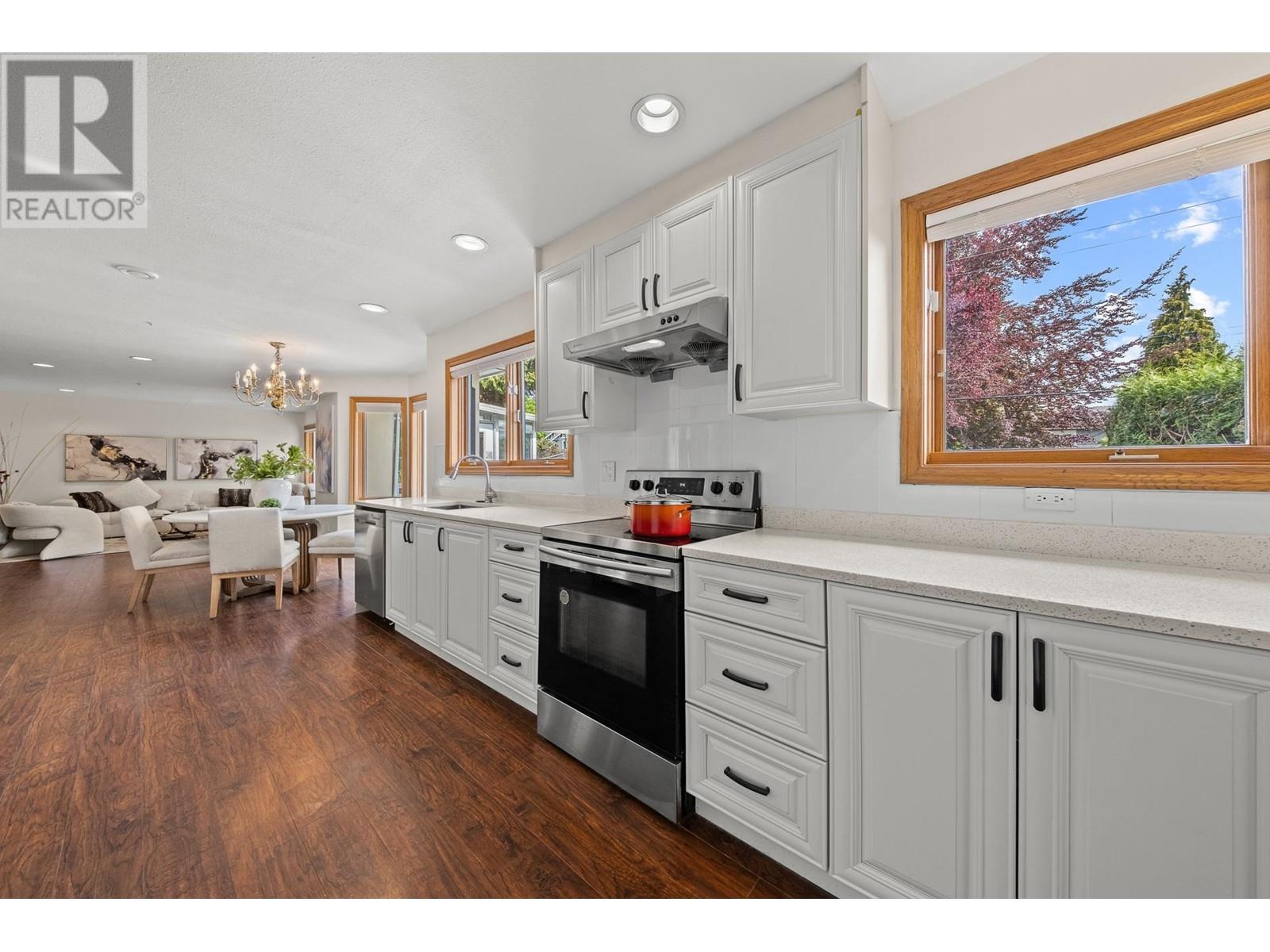 1255 DEVONSHIRE CRESCENT, Vancouver real estate listing R2999218