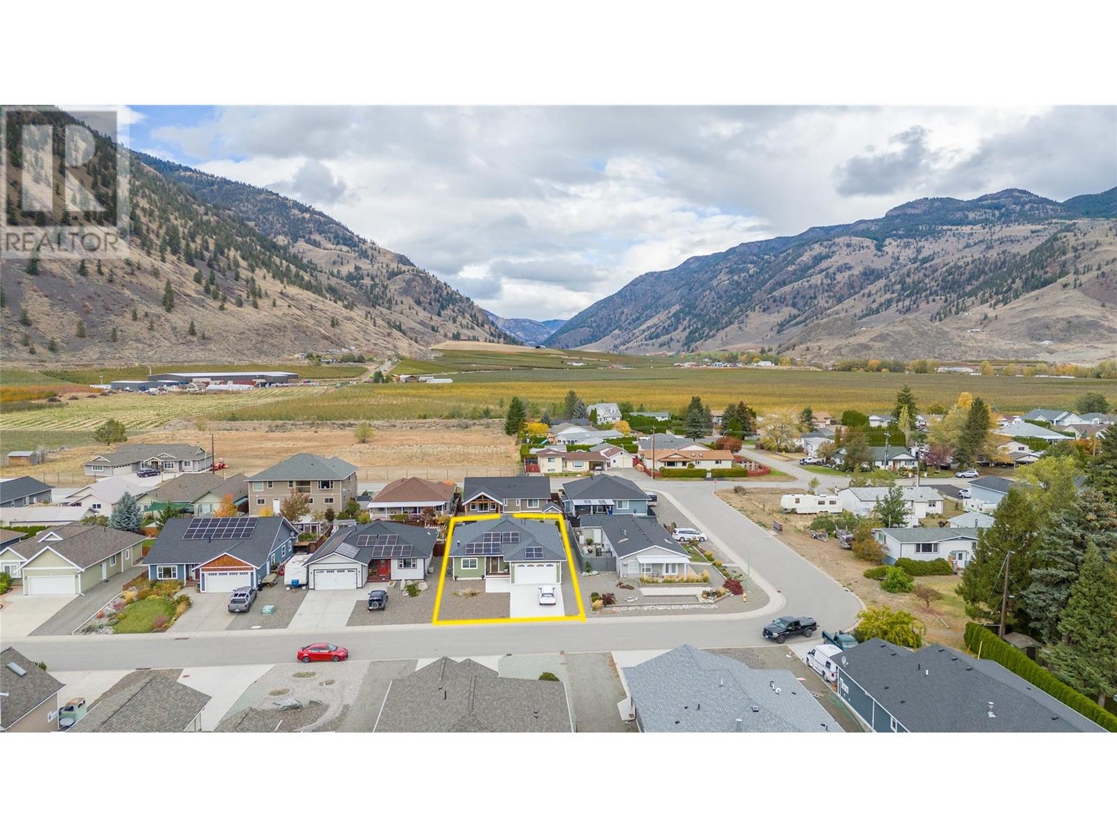 Photo 31 of 324 K View Crescent, Keremeos BC