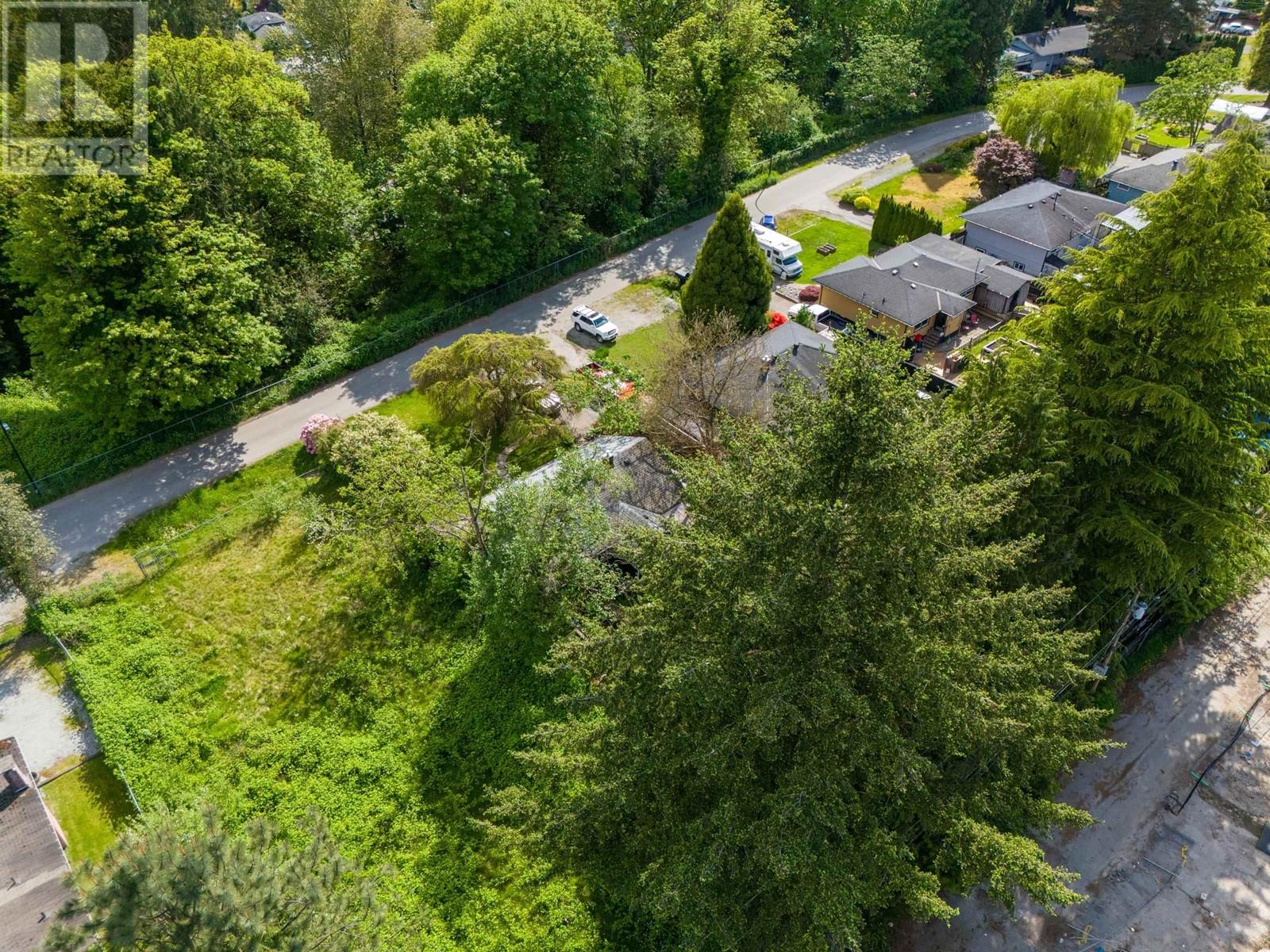 Photo 7 of 22165 Cliff Avenue, Maple Ridge BC