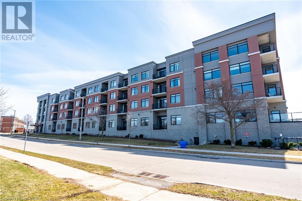 Photo 41 of 1 Redfern Avenue Unit 441, Hamilton ON