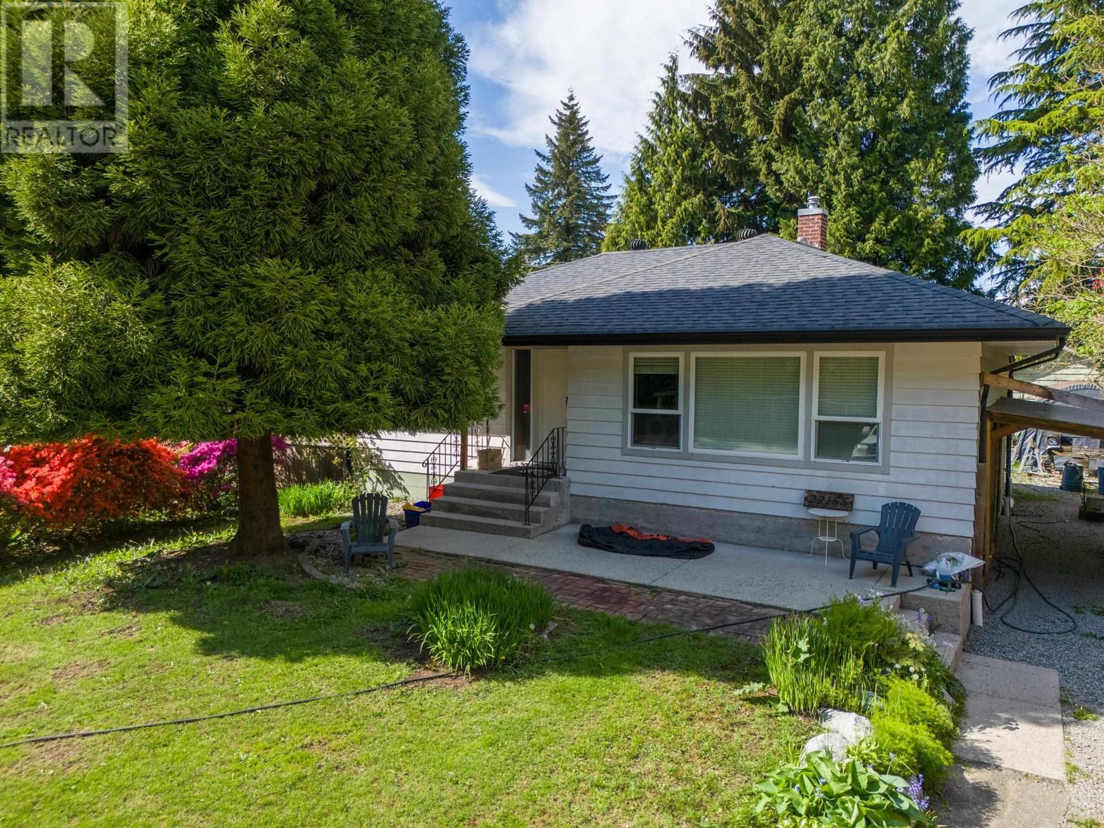 Photo 8 of 22155 Cliff Avenue, Maple Ridge BC