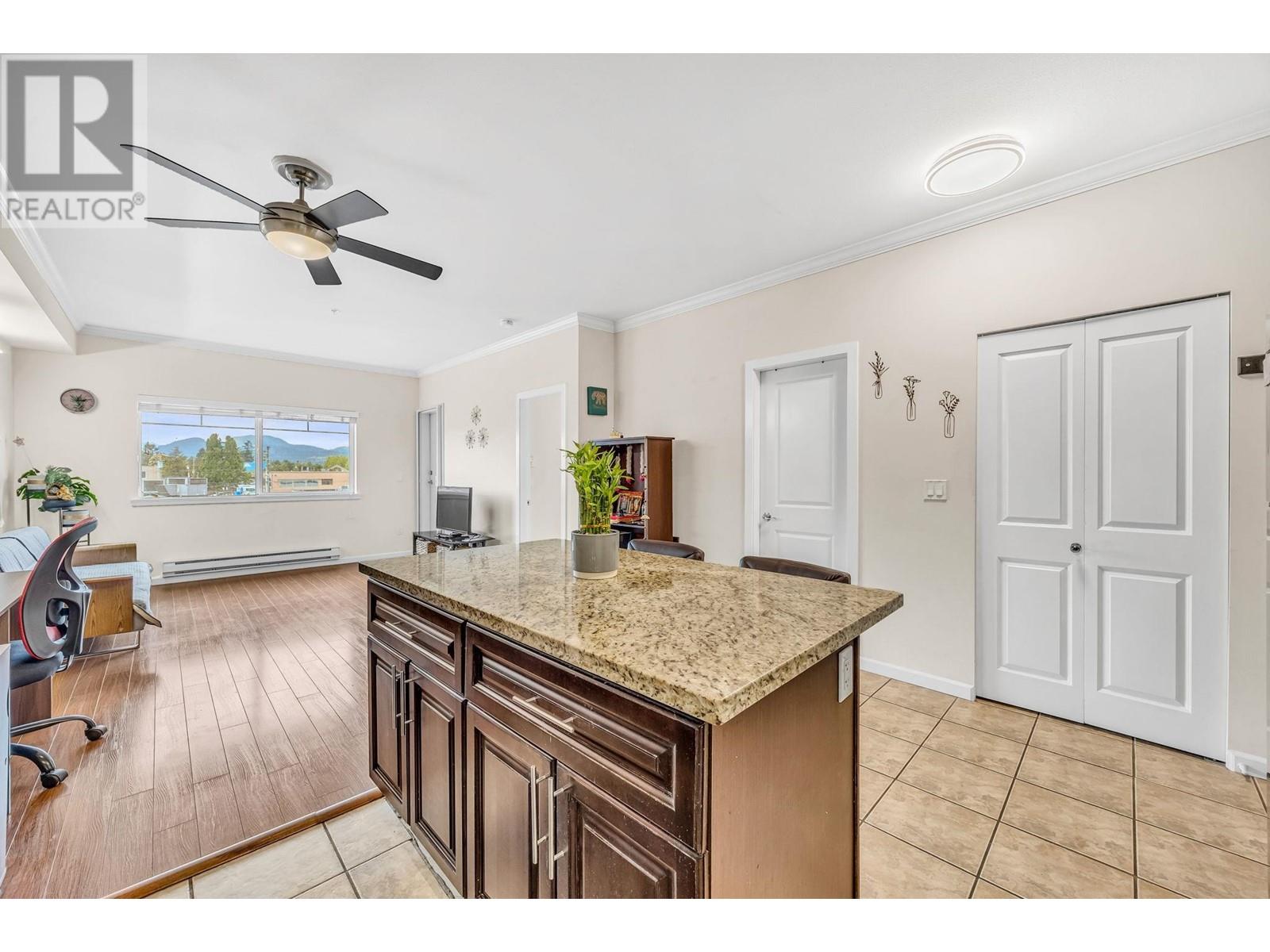 Photo 17 of 306 22363 Selkirk Avenue, Maple Ridge BC
