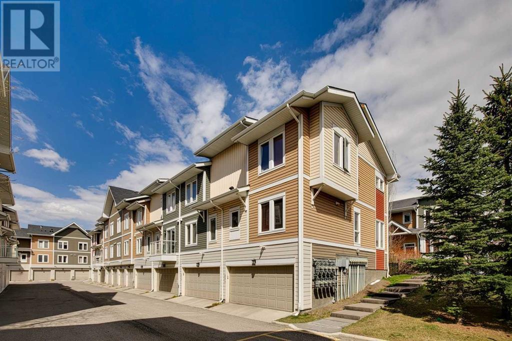 Single Family House for Sale in  Auburn Bay Square SE Auburn Bay Calgary 