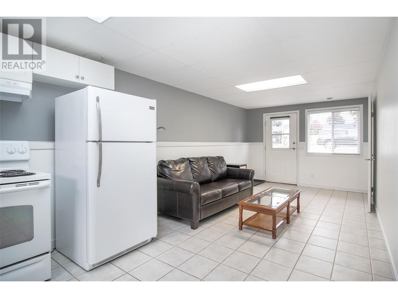  1310 Mary Court, Kelowna