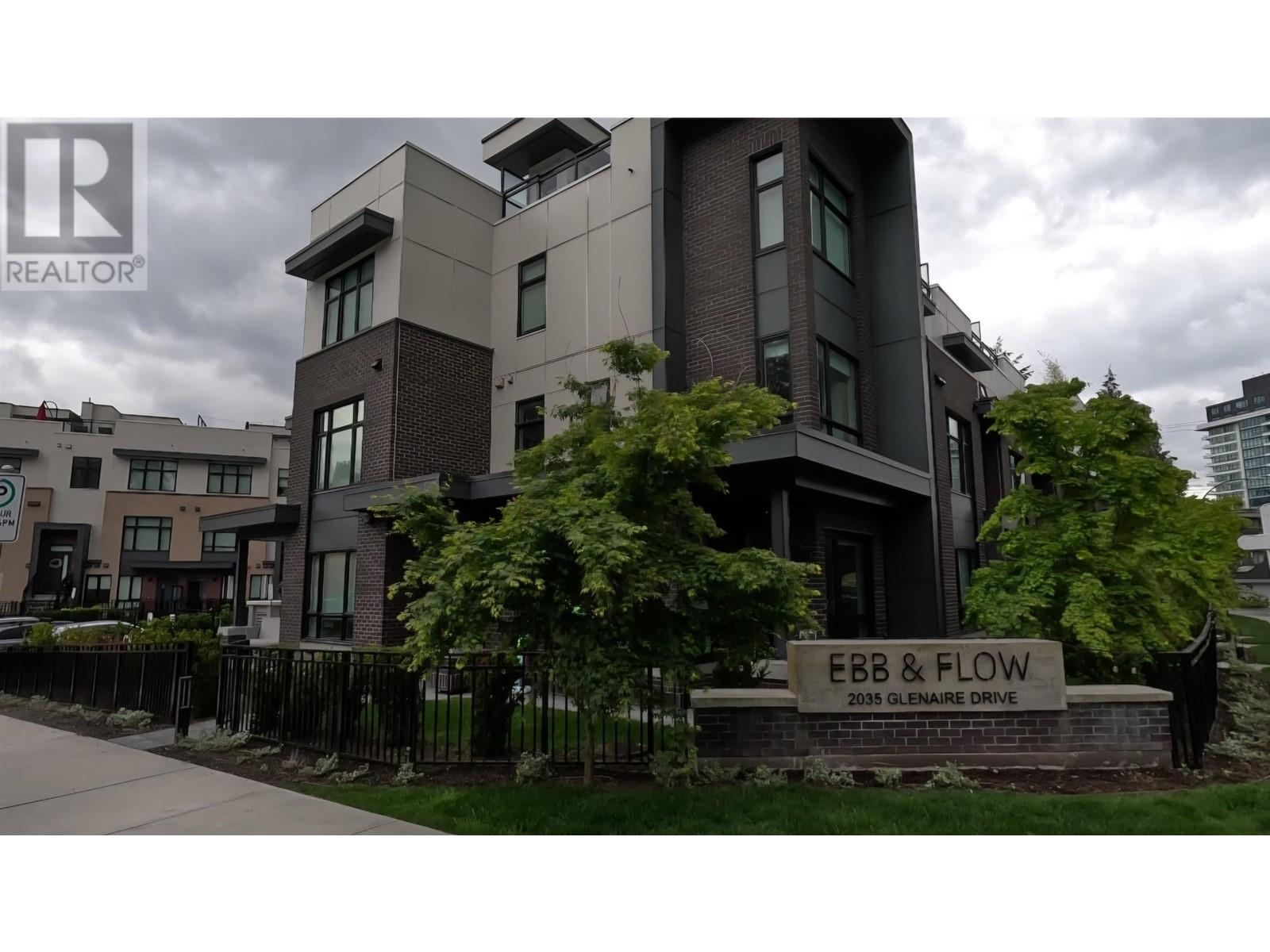 122 2035 GLENAIRE DRIVE, North Vancouver