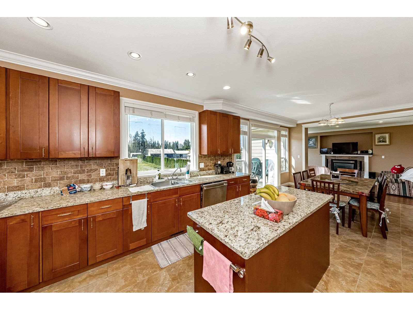 22470 64 AVENUE, Langley