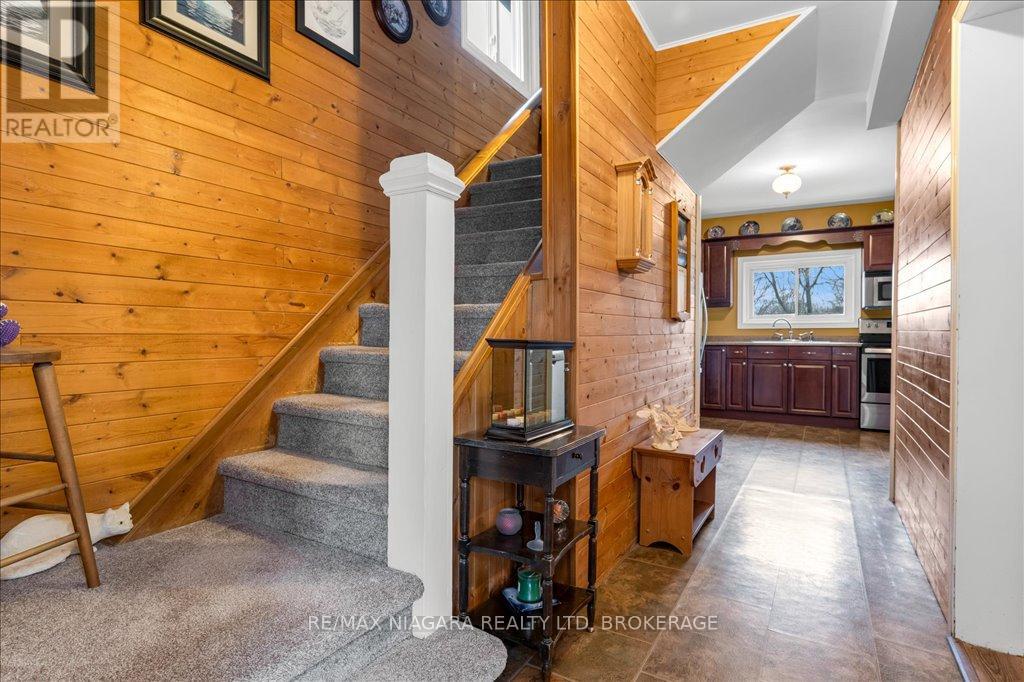 Photo 30 of 53 Turner Crescent, St Catharines ON