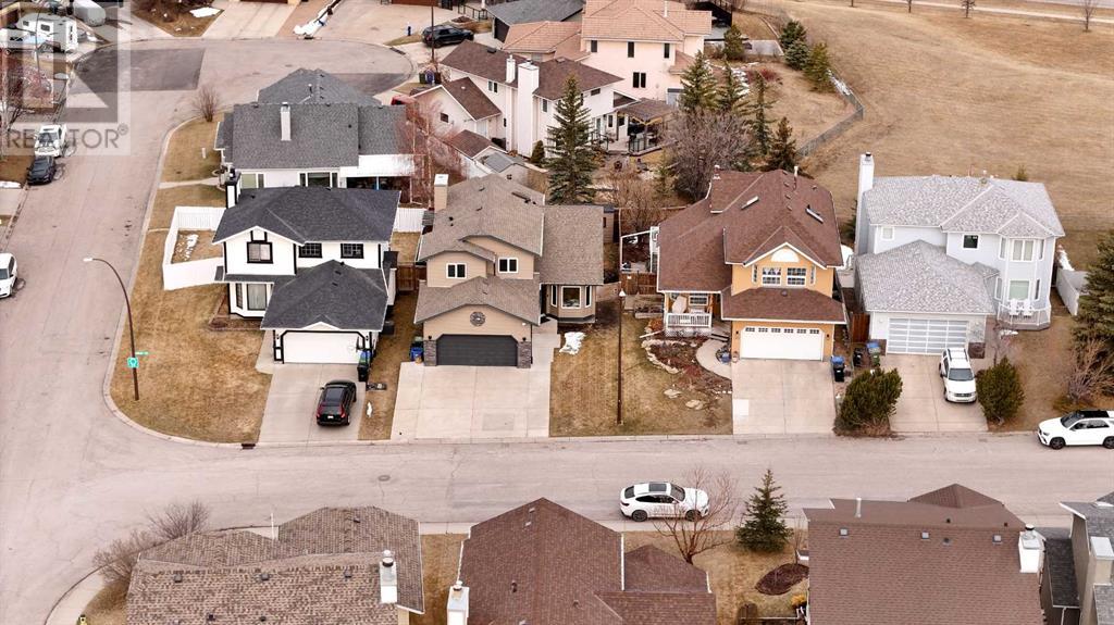 Single Family House for Sale in  Hawkville Close NW Hawkwood Calgary 