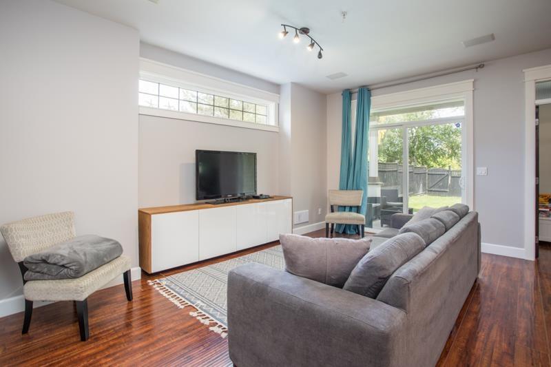 1598 PARKER PLACE, White Rock