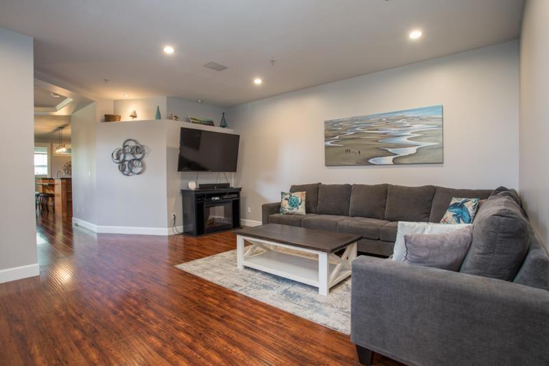 1598 PARKER PLACE, White Rock