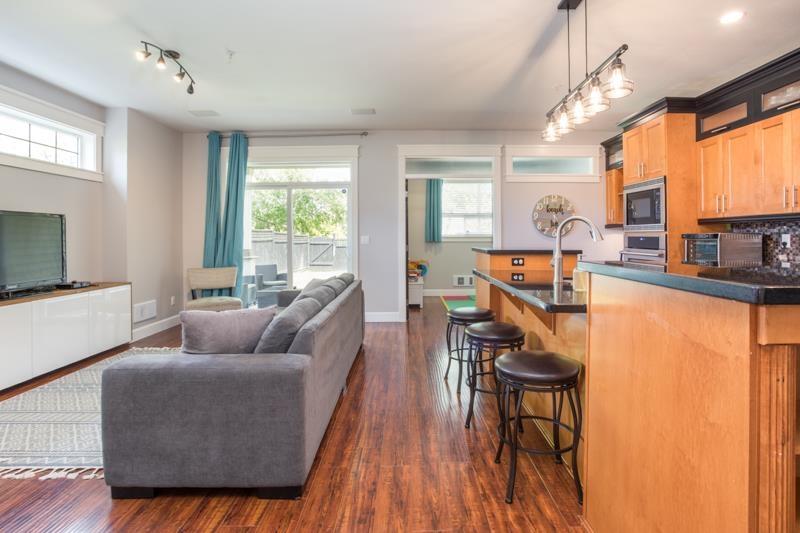 1598 PARKER PLACE, White Rock