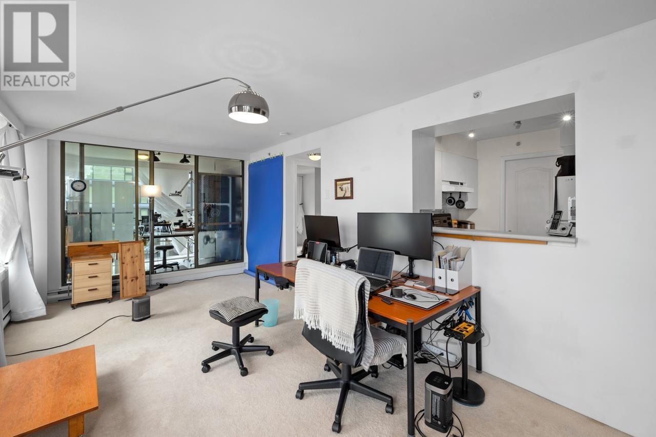 Photo 5 of 1706 888 Pacific Street, Vancouver BC