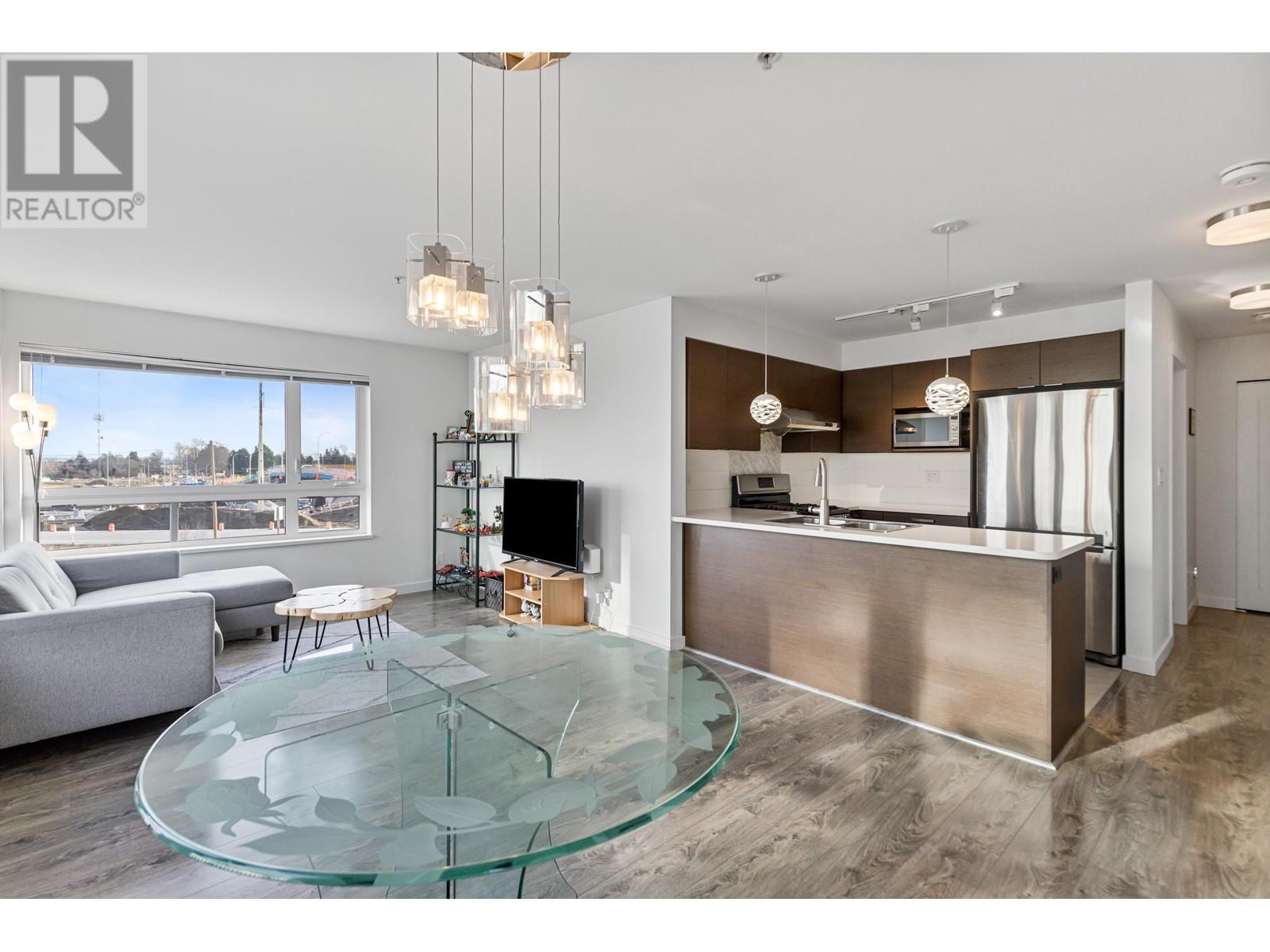 Photo 6 of 203 12339 Steveston Highway, Richmond BC