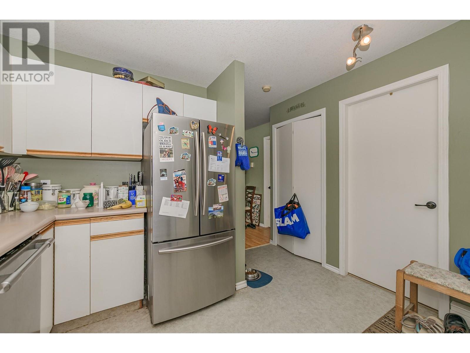 115 831 2 Street Southeast, Salmon Arm
