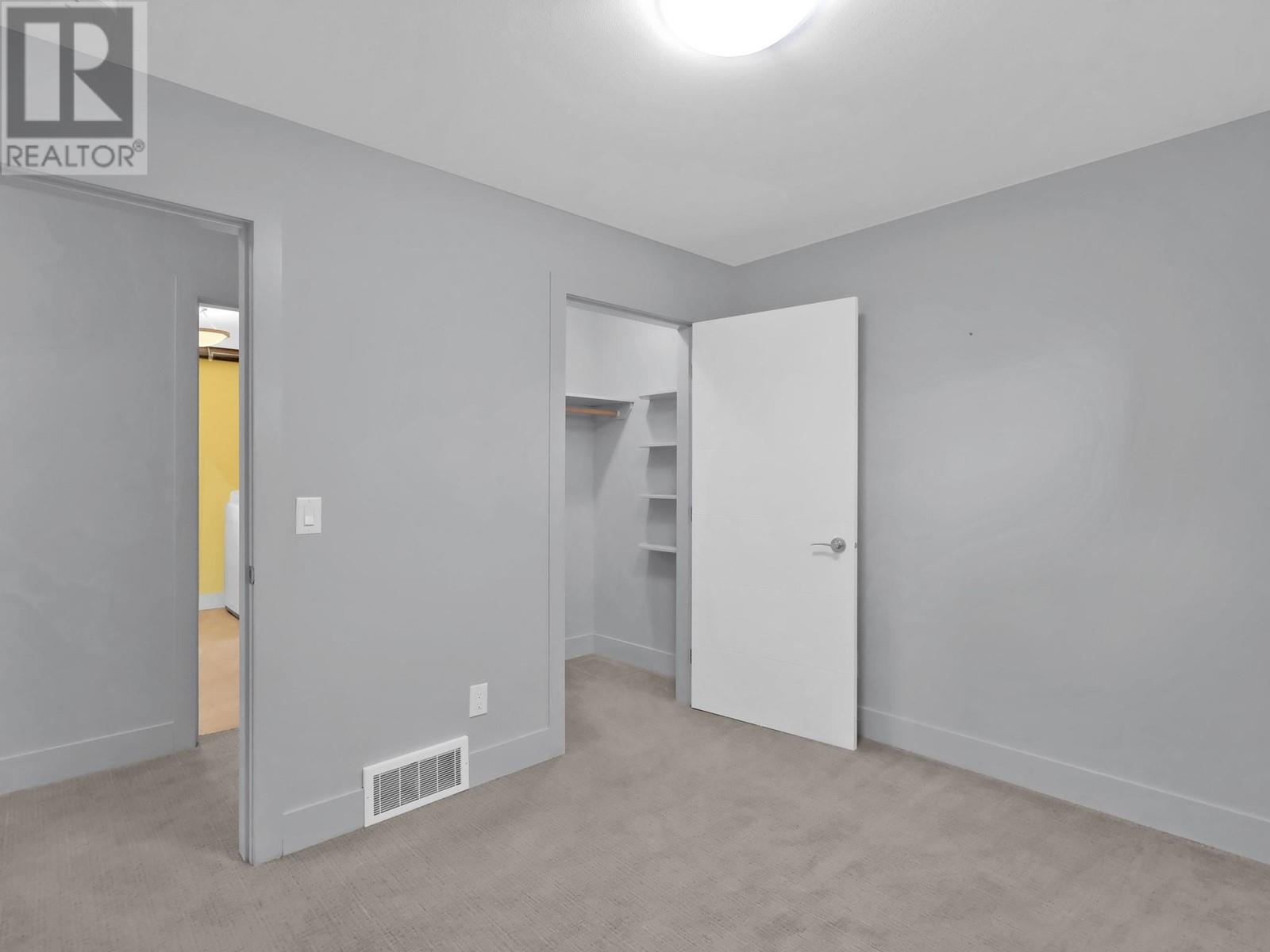  6090 Somerset Avenue, Peachland