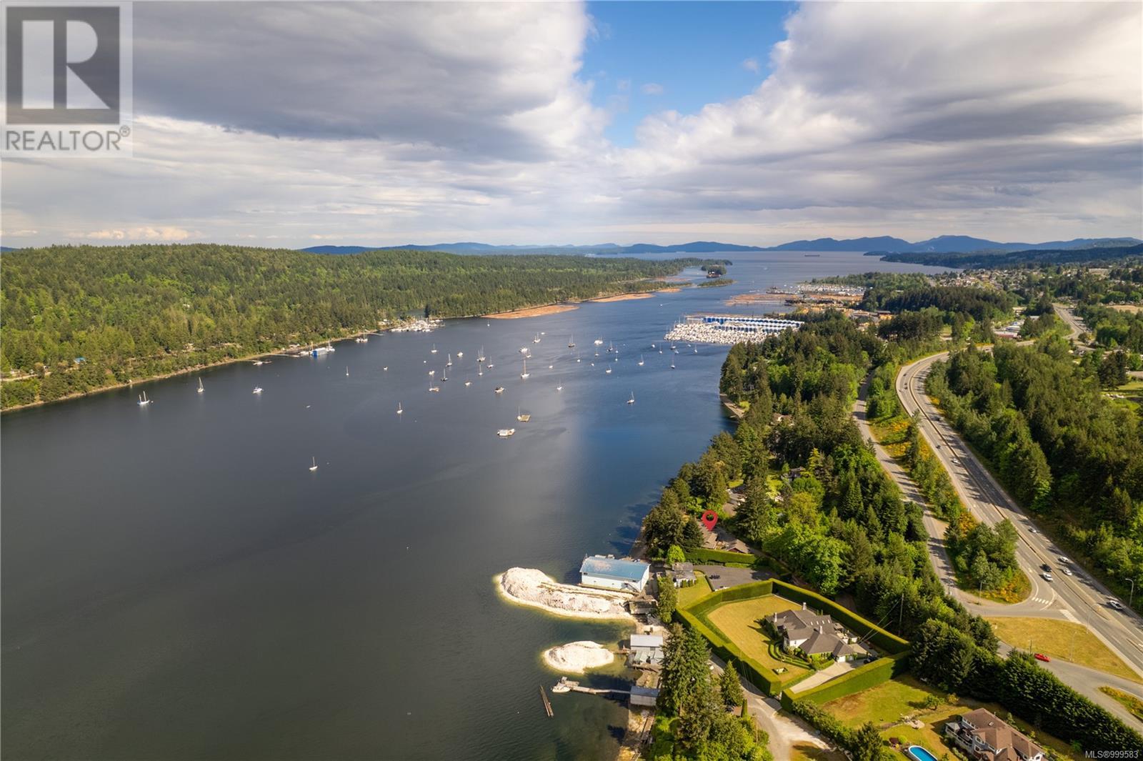 Photo 26 of 5026 Limberis Dr, Ladysmith BC
