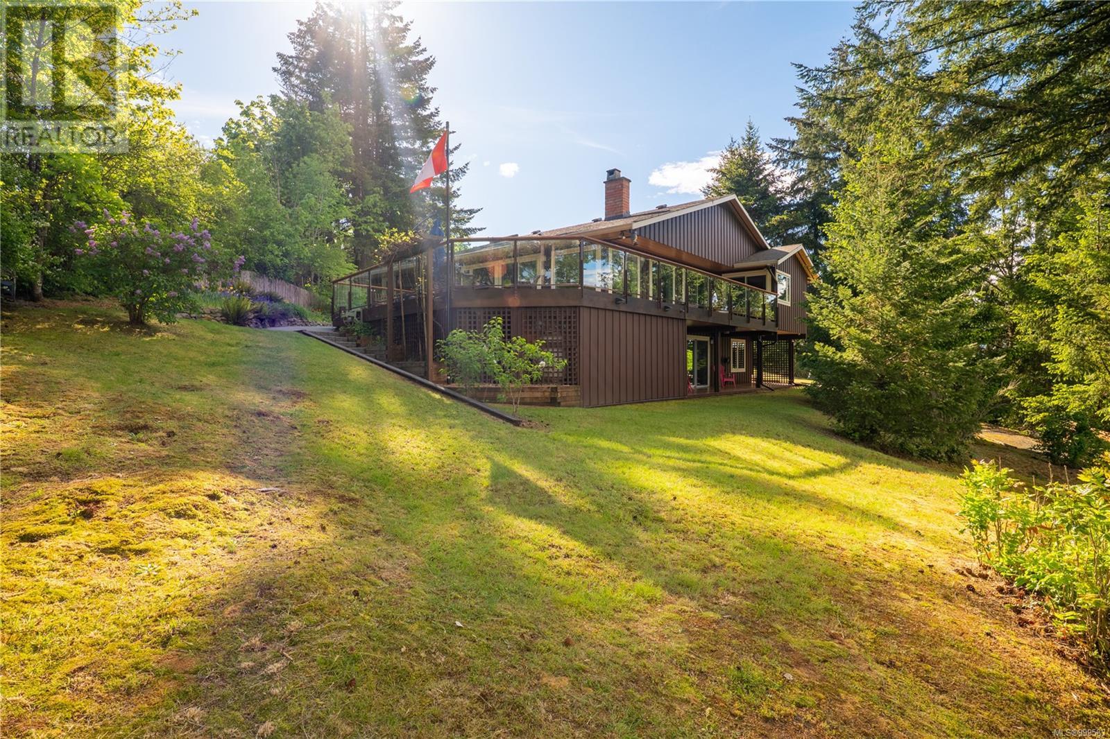 Photo 53 of 5026 Limberis Dr, Ladysmith BC