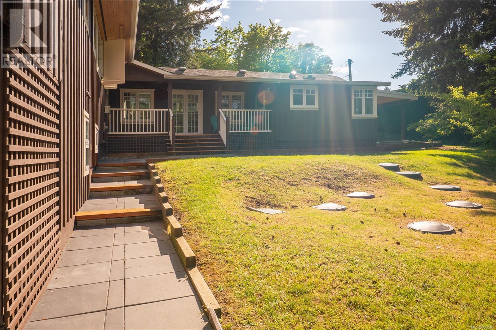 Photo 54 of 5026 Limberis Dr, Ladysmith BC