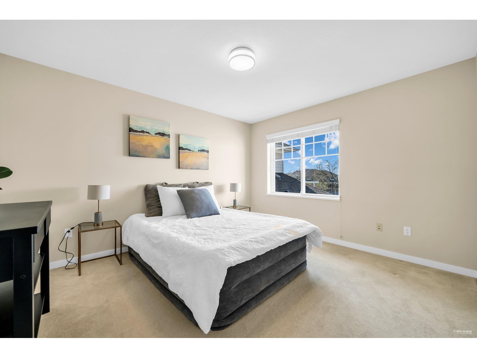 #37-10500 DELSOM, Delta