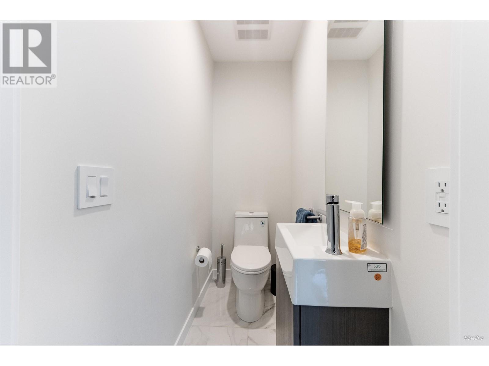 #221-4738 HEMLOCK Way, Tsawwassen