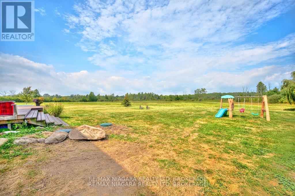 Photo 11 of 490 Mathews Road, Fort Erie ON