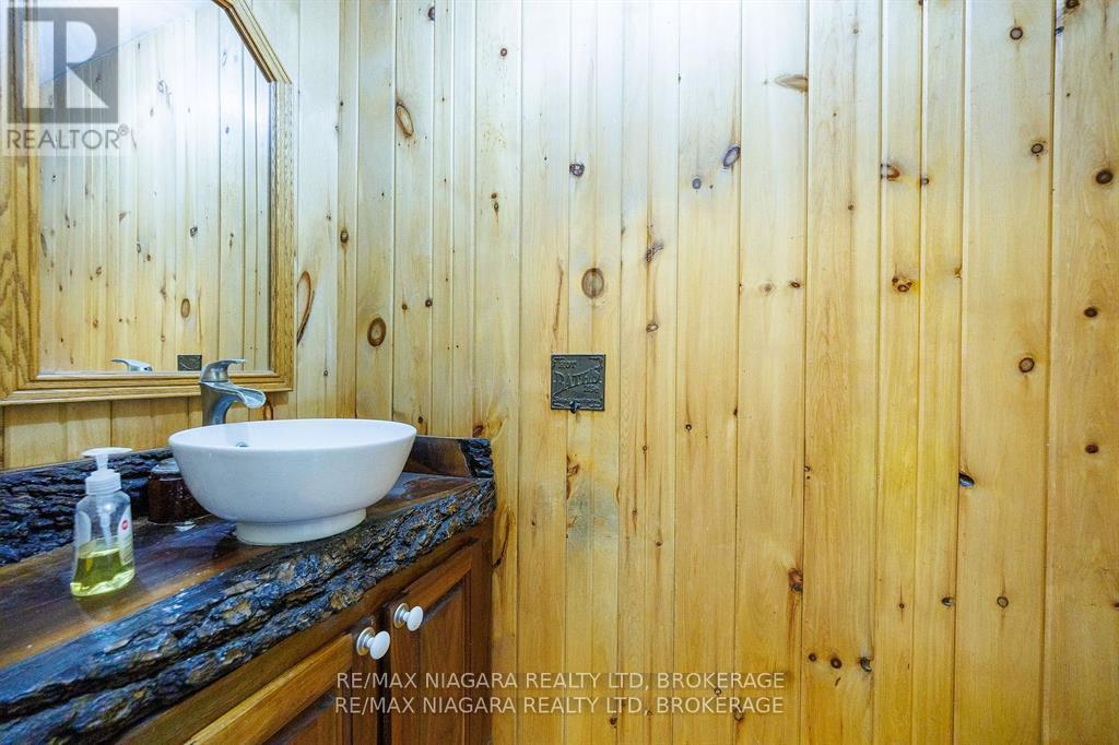 Photo 24 of 490 Mathews Road, Fort Erie ON