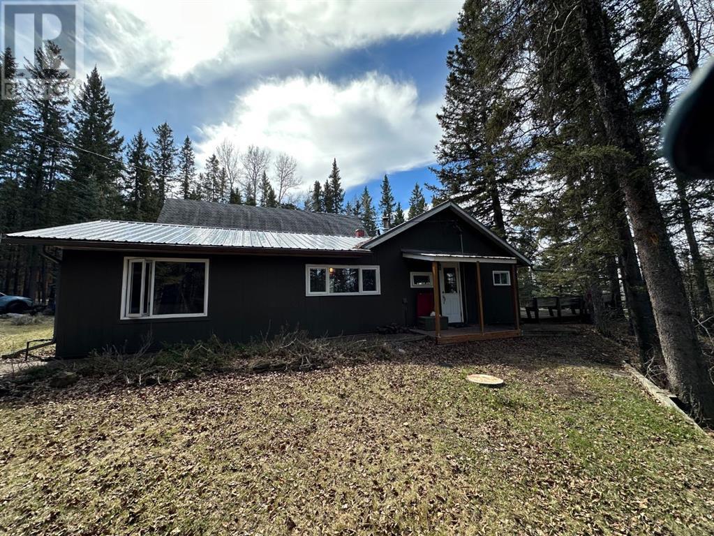 Photo 7 of 10 32376 760 Highway, Rural Mountain View County AB