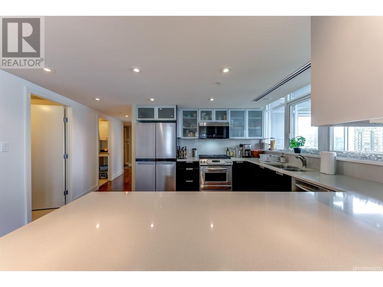 Photo 6 of 2102 1205 W Hastings Street, Vancouver BC