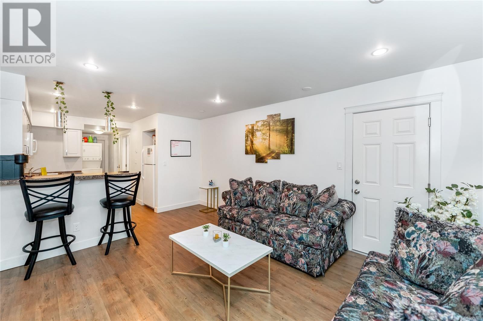 Photo 32 of 3052 Awsworth Rd, Langford BC