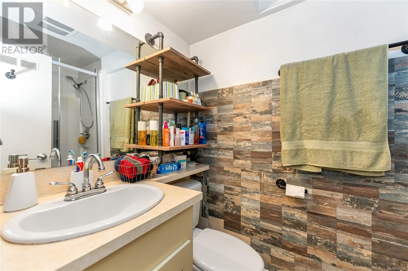 Photo 37 of 3052 Awsworth Rd, Langford BC