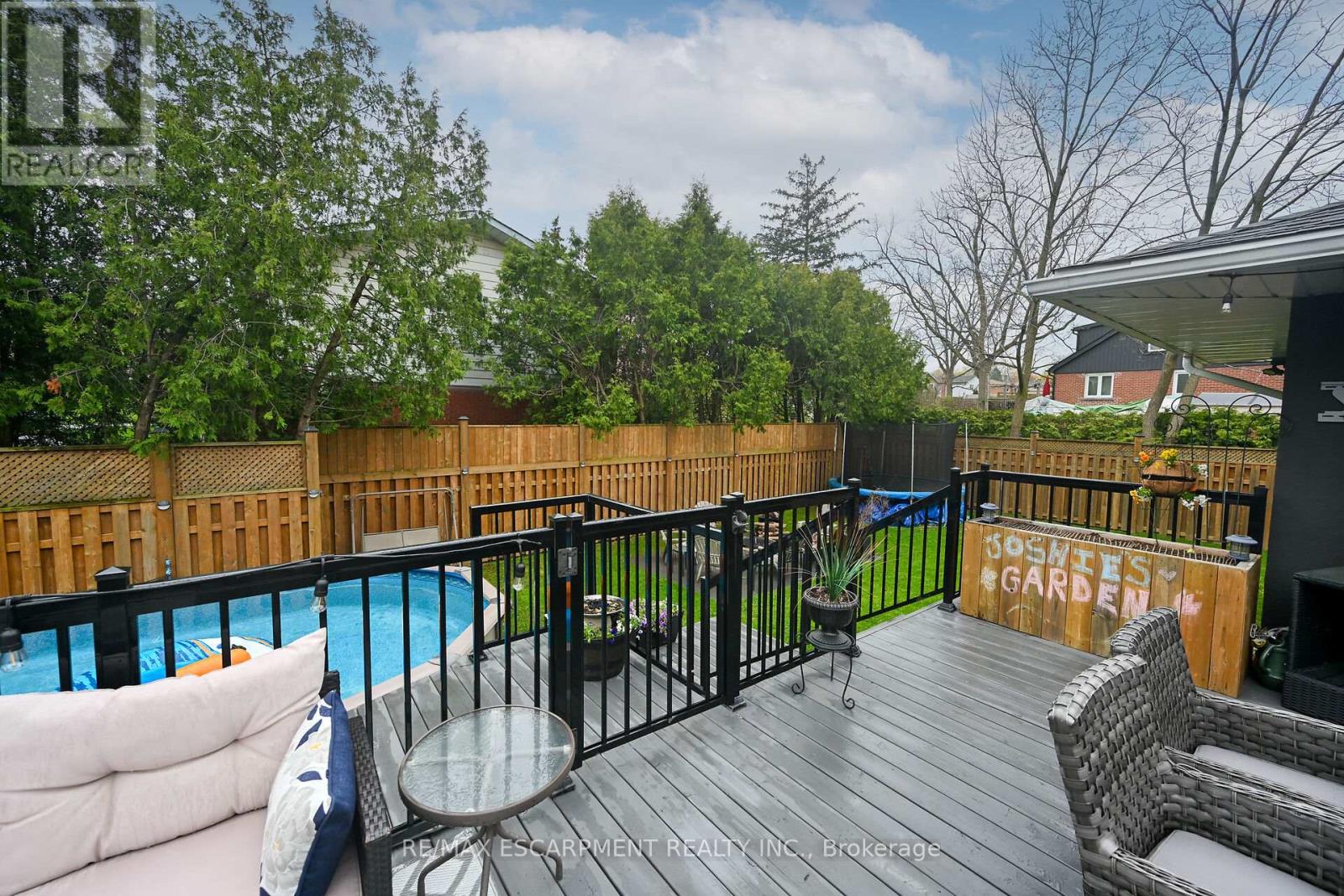 Photo 37 of 205 Sanatorium Road, Hamilton ON