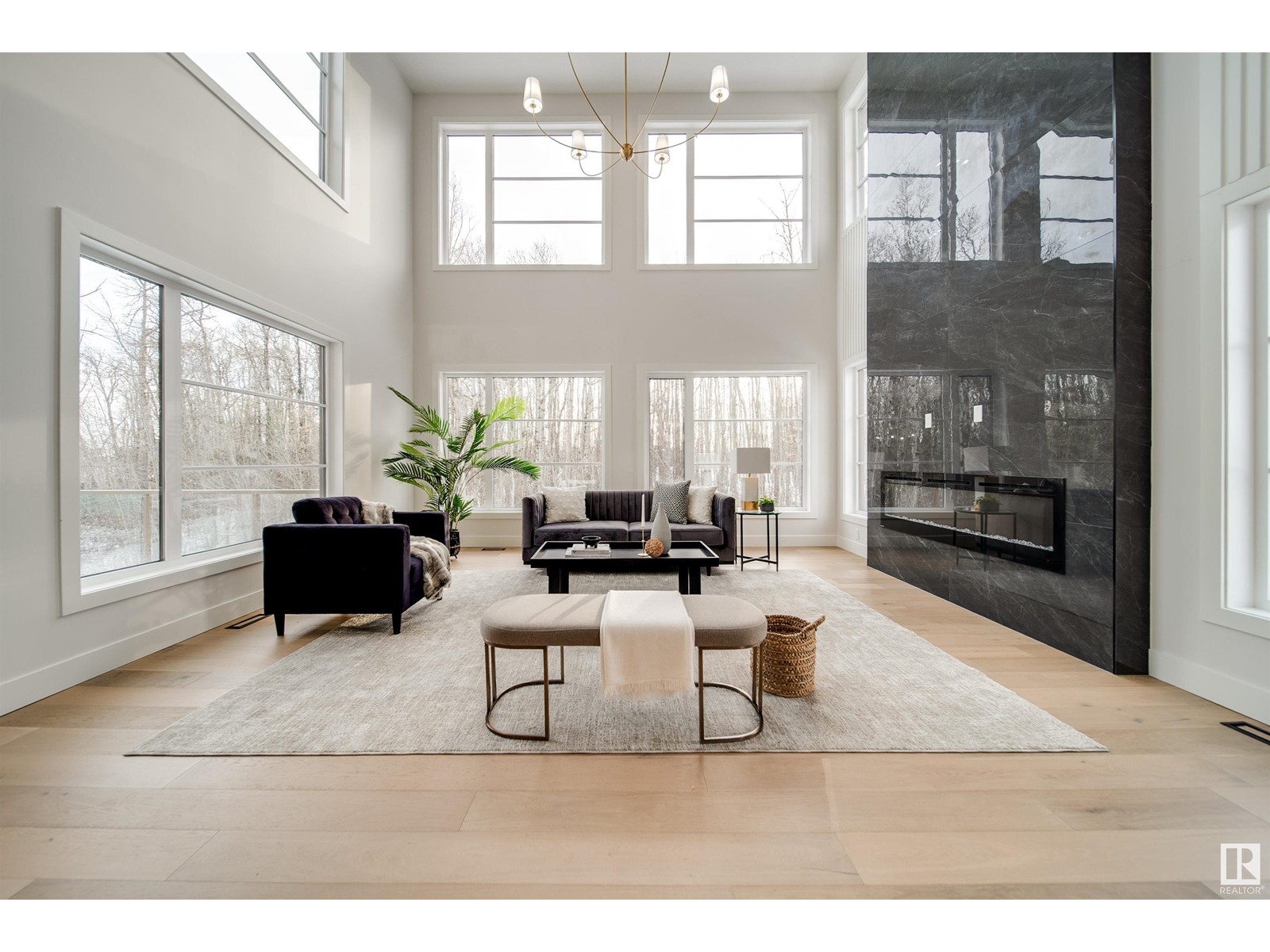 Photo 1 of 4003 Ginsburg Cr Nw, Edmonton AB