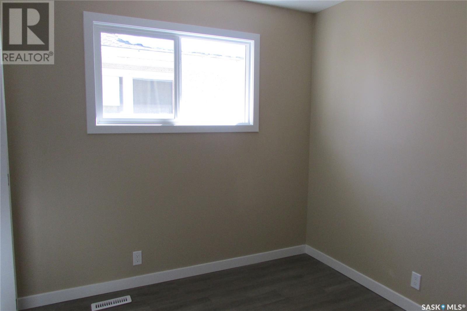 Photo 16 of 20 24 Empress Drive, Regina SK