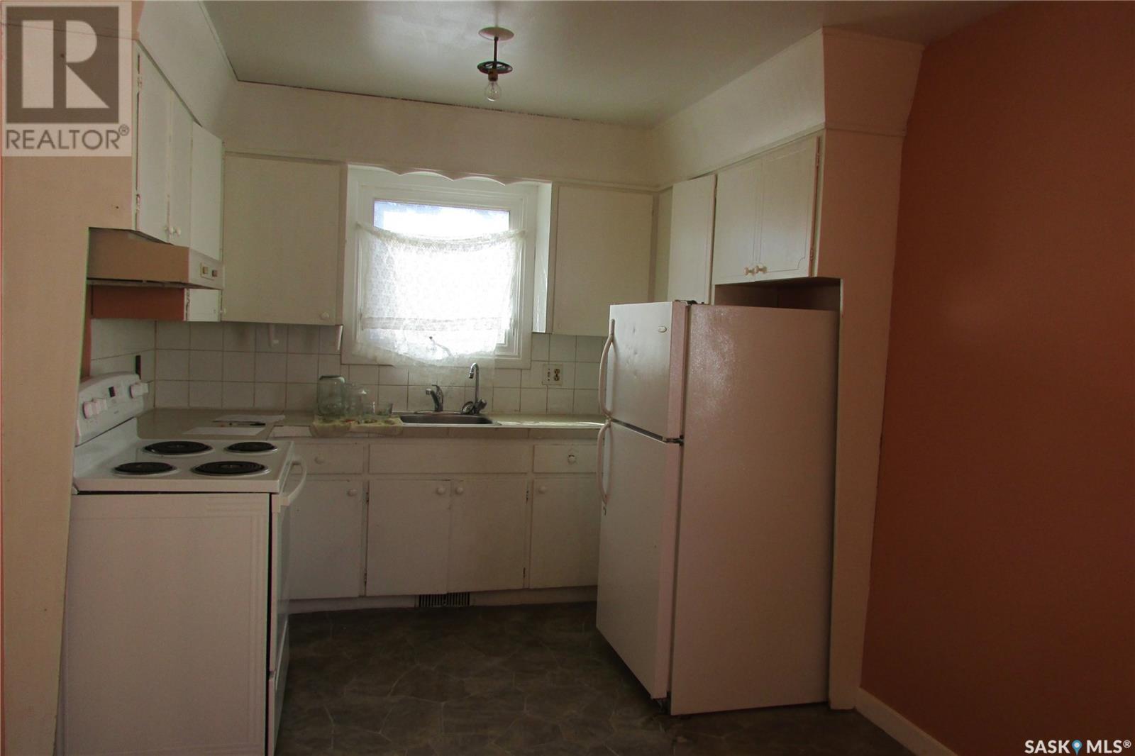 Photo 35 of 20 24 Empress Drive, Regina SK