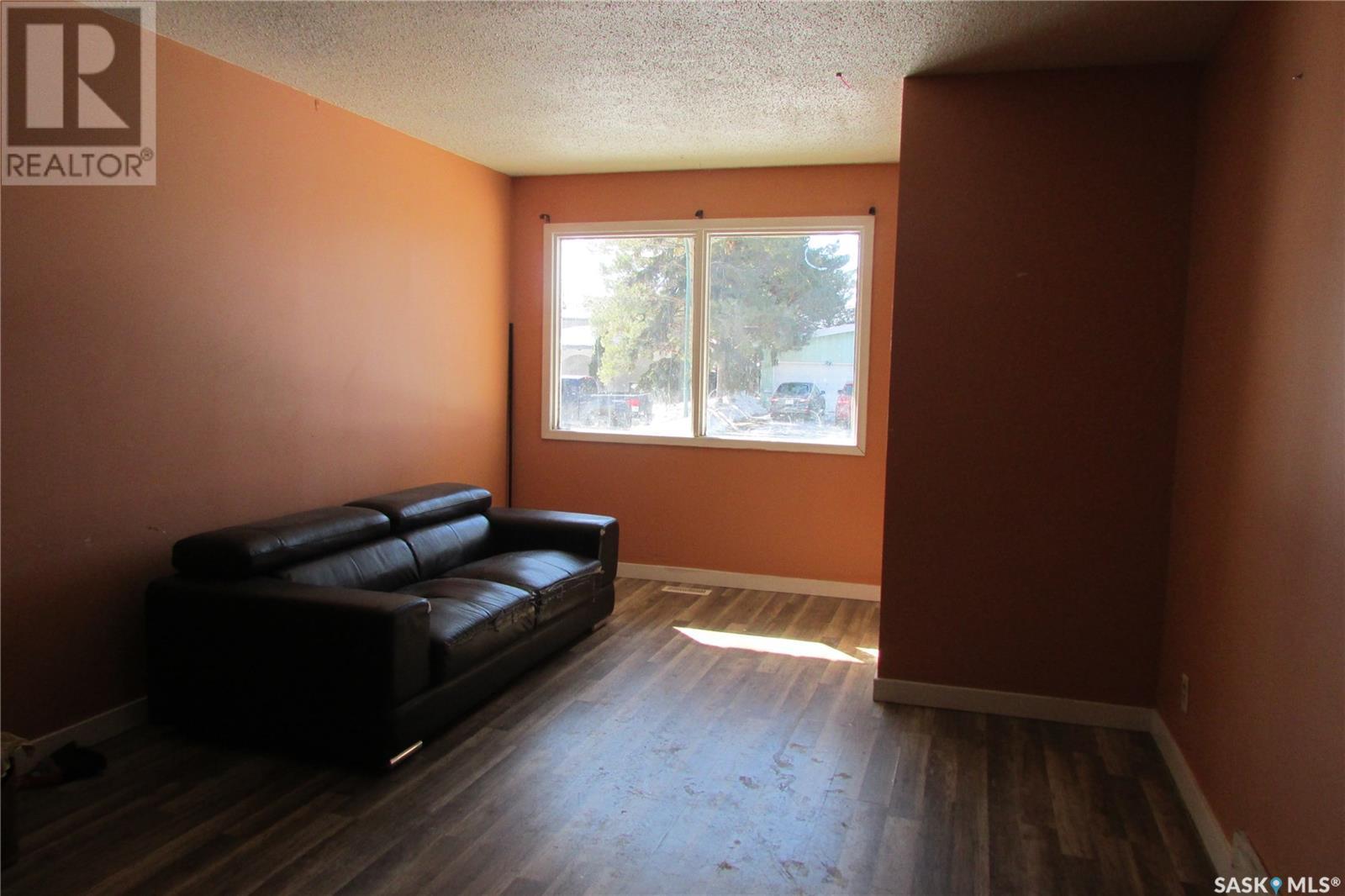 Photo 11 of 20 24 Empress Drive, Regina SK