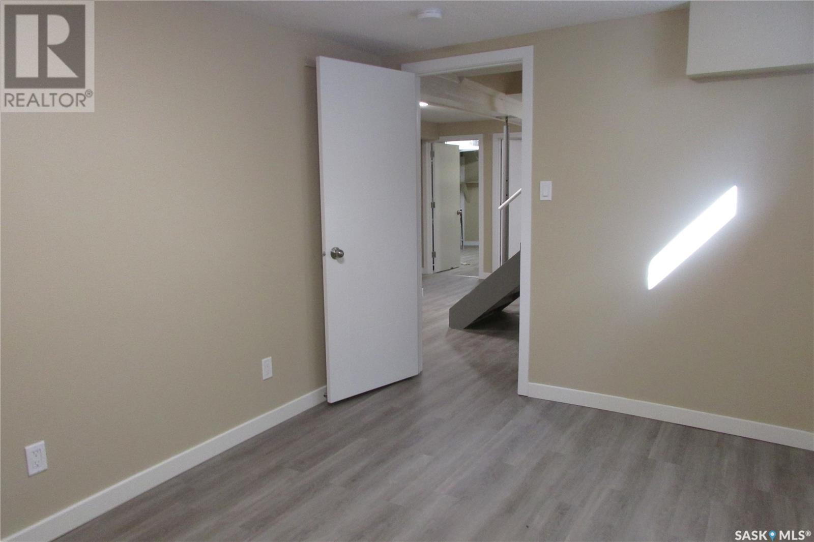 Photo 33 of 20 24 Empress Drive, Regina SK
