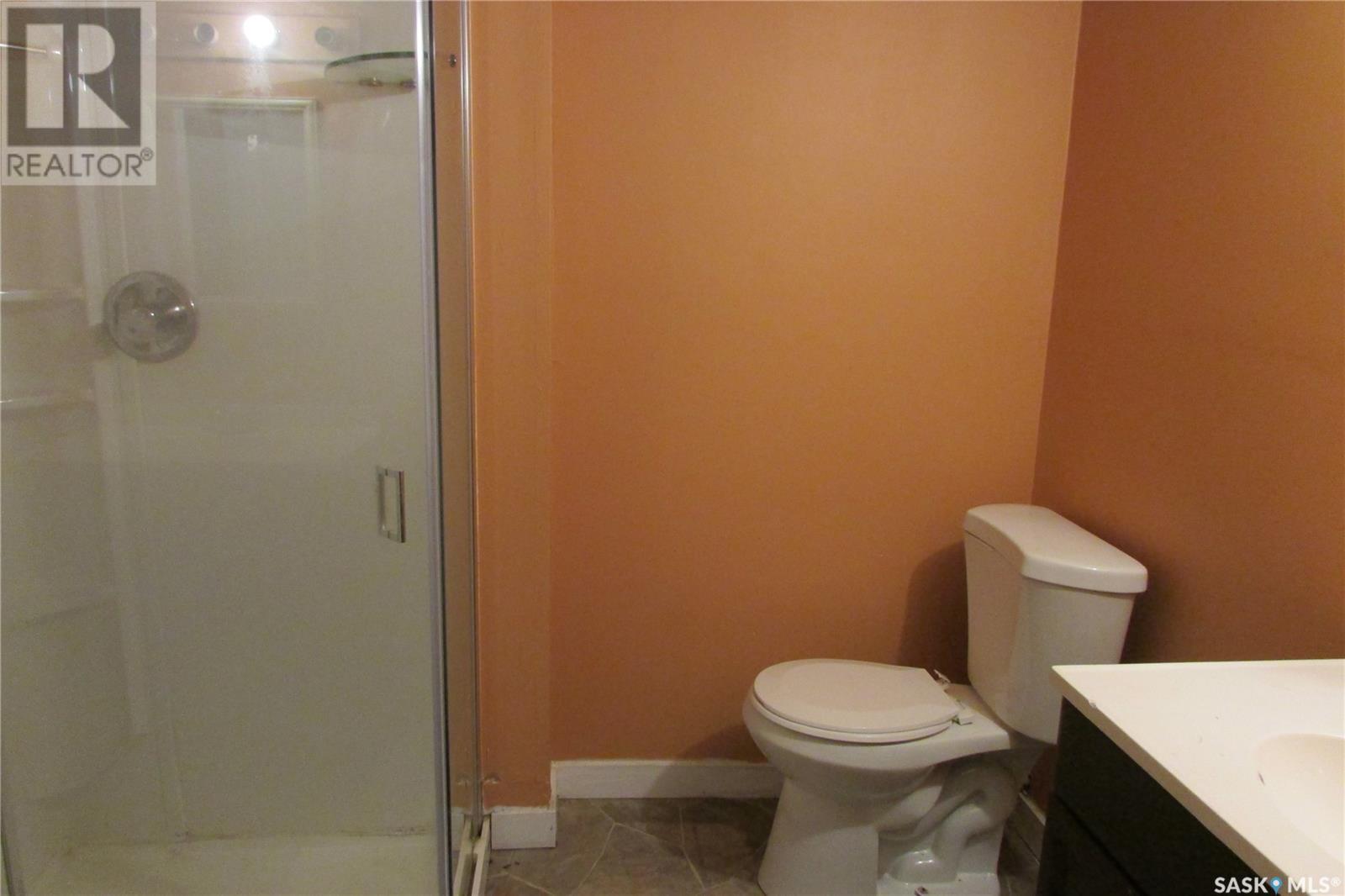 Photo 1 of 20 24 Empress Drive, Regina SK