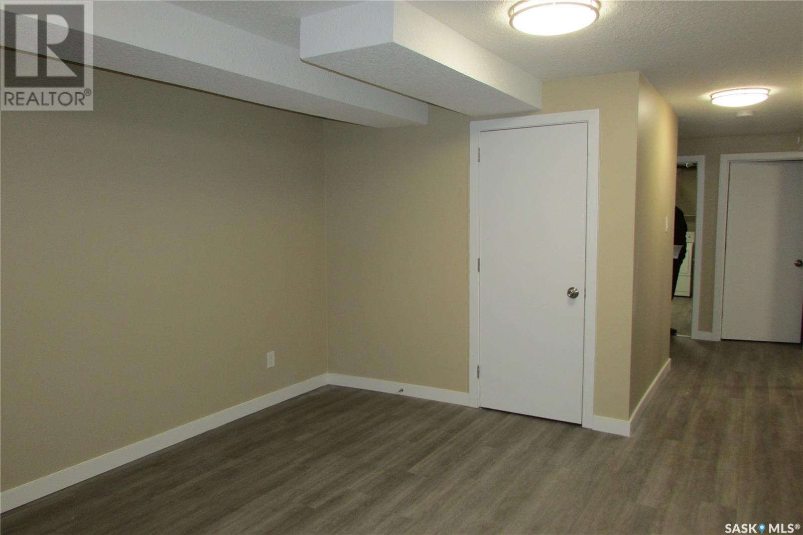 Photo 32 of 20 24 Empress Drive, Regina SK